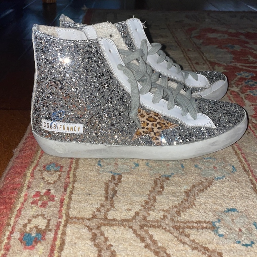 High top sparkly golden gooses! Worn twice and in great condition!